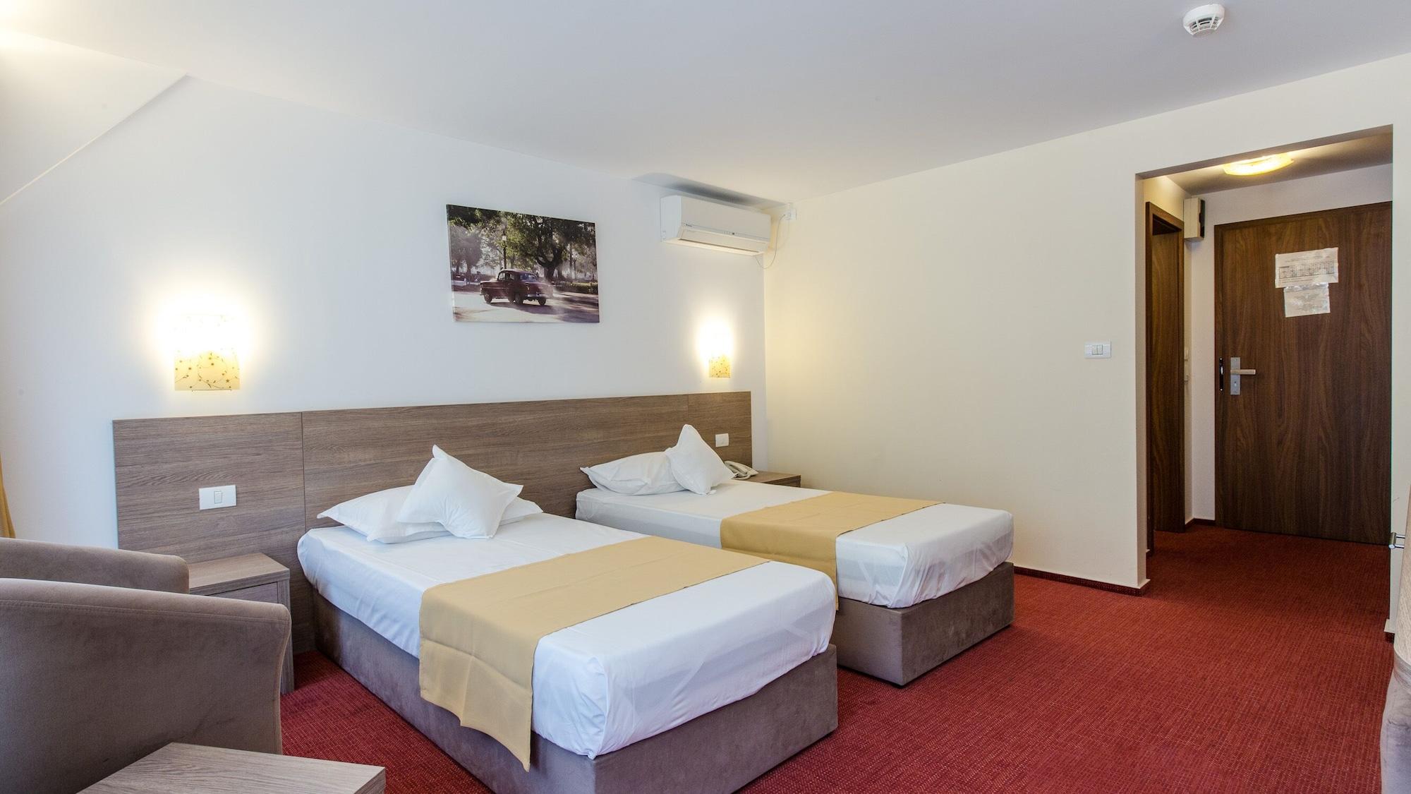 Hotel Herastrau Bükreş Dış mekan fotoğraf