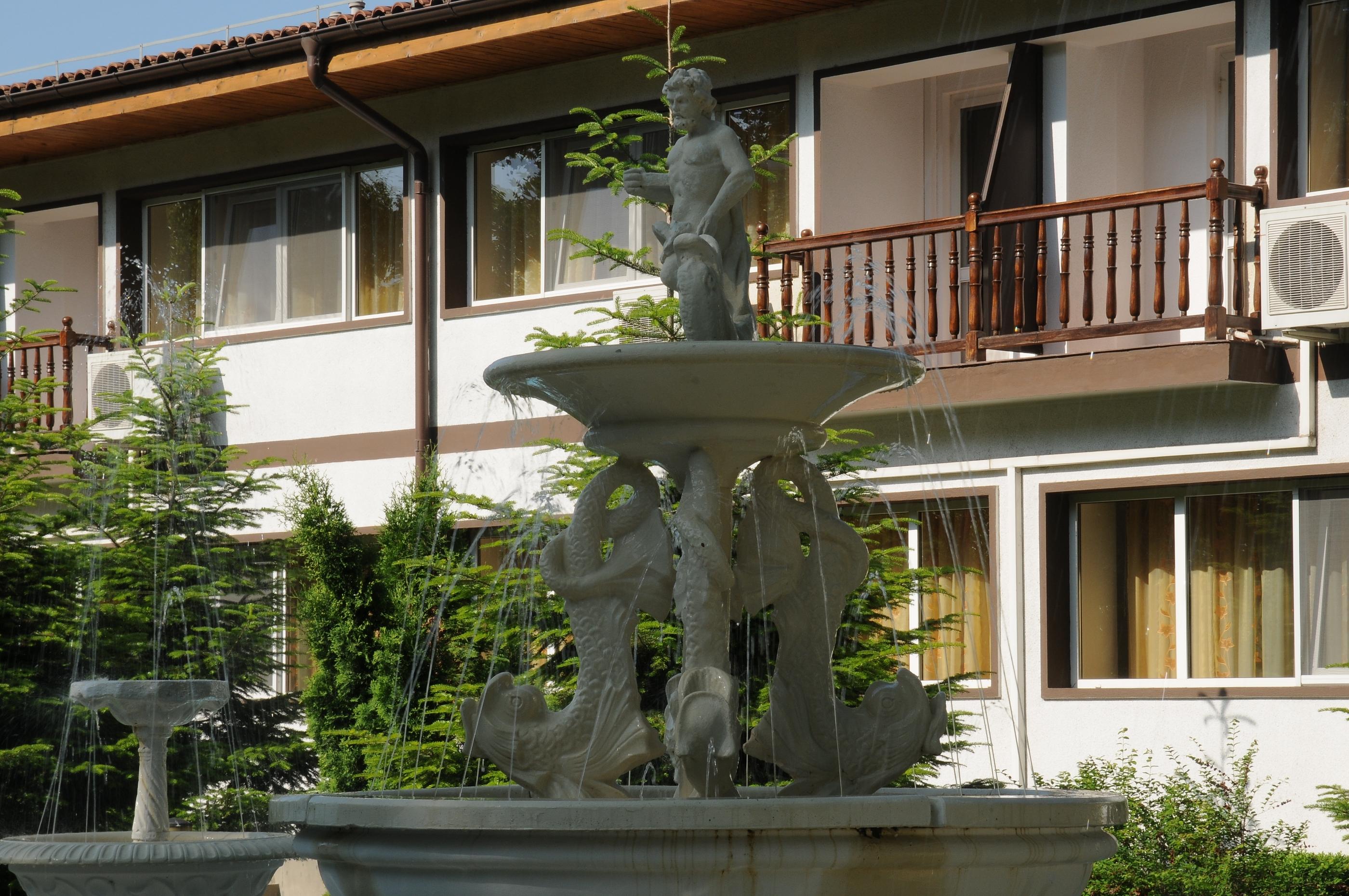 Hotel Herastrau Bükreş Dış mekan fotoğraf