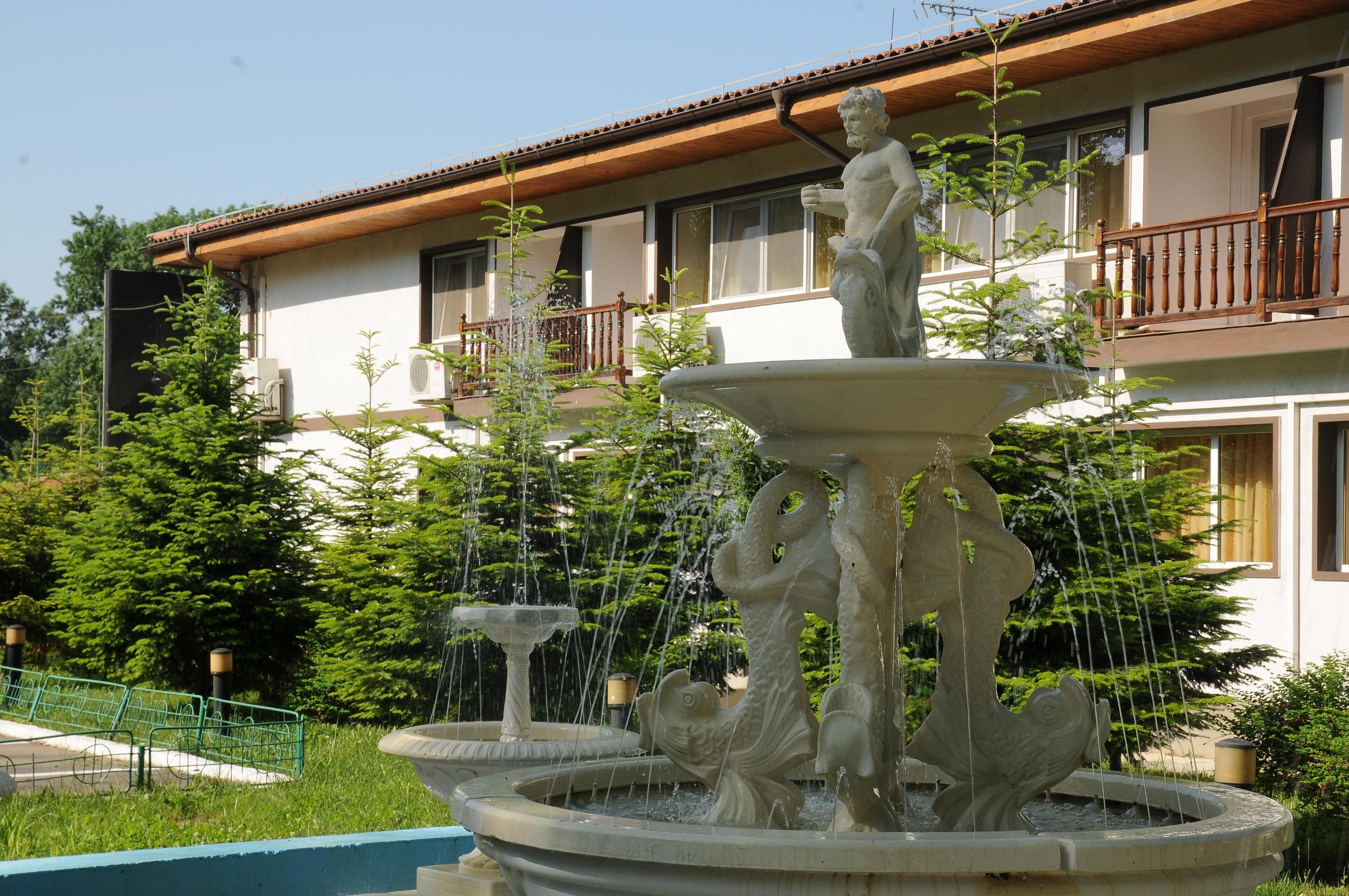 Hotel Herastrau Bükreş Dış mekan fotoğraf