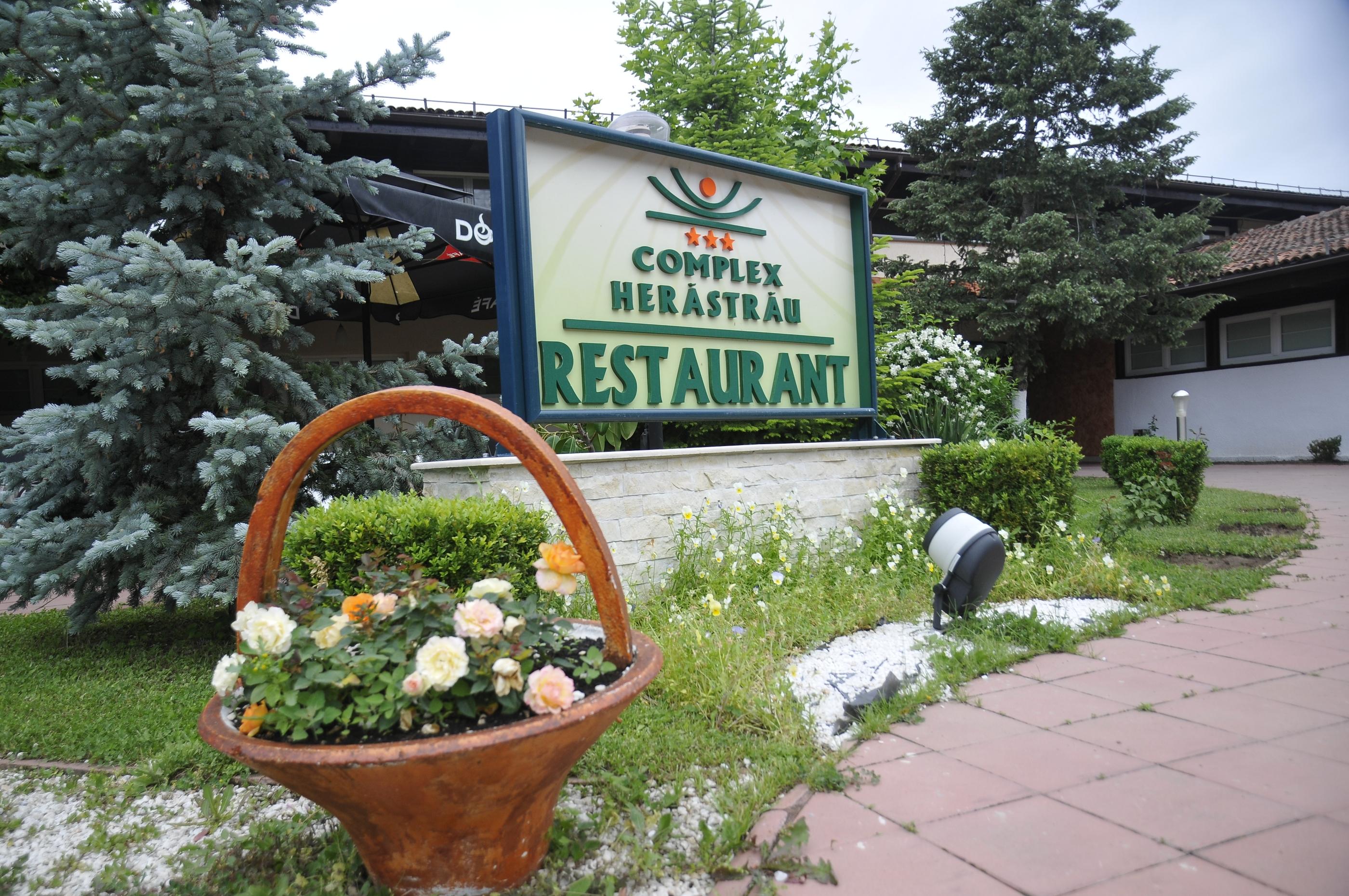 Hotel Herastrau Bükreş Dış mekan fotoğraf
