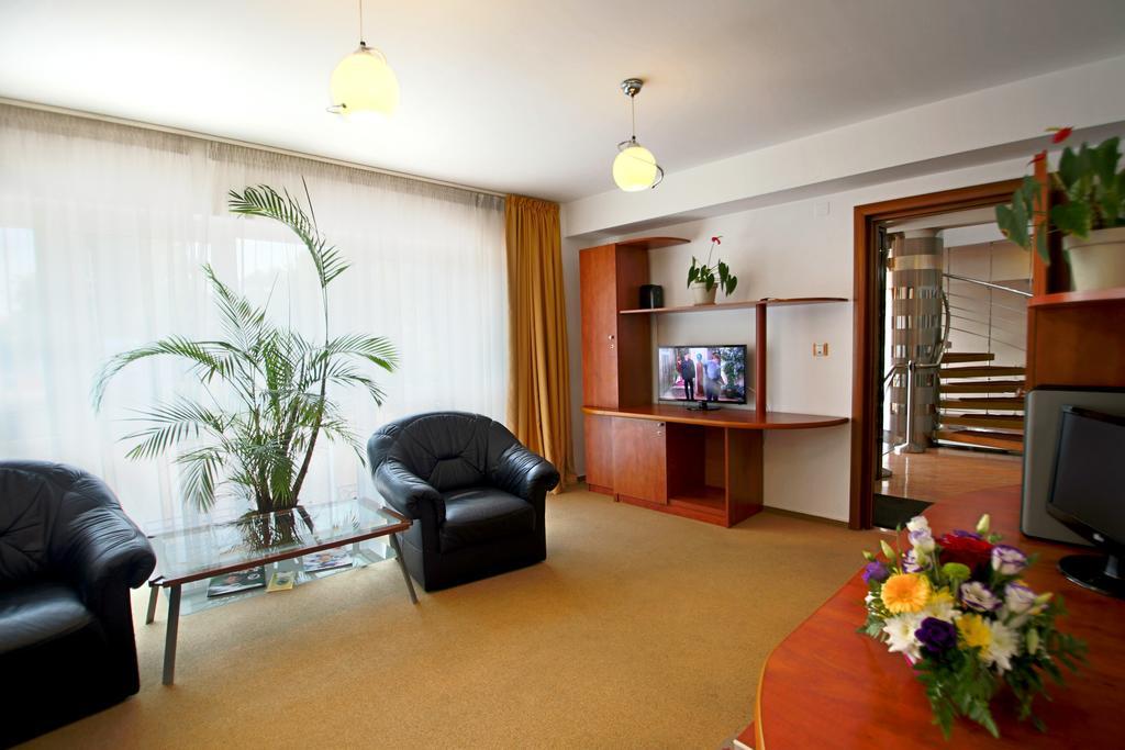 Hotel Herastrau Bükreş Dış mekan fotoğraf