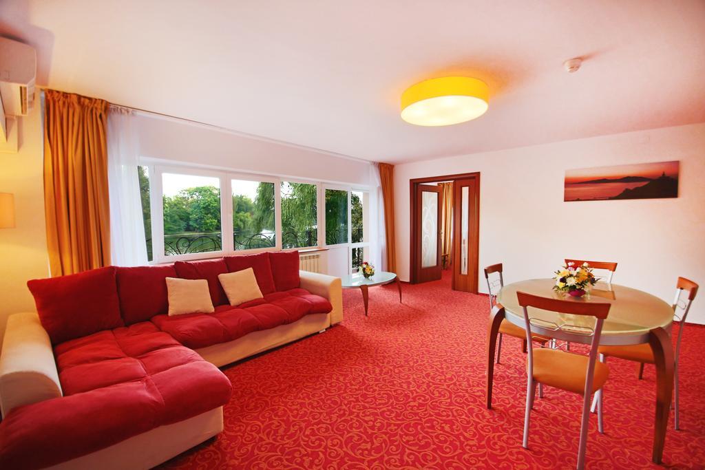 Hotel Herastrau Bükreş Dış mekan fotoğraf