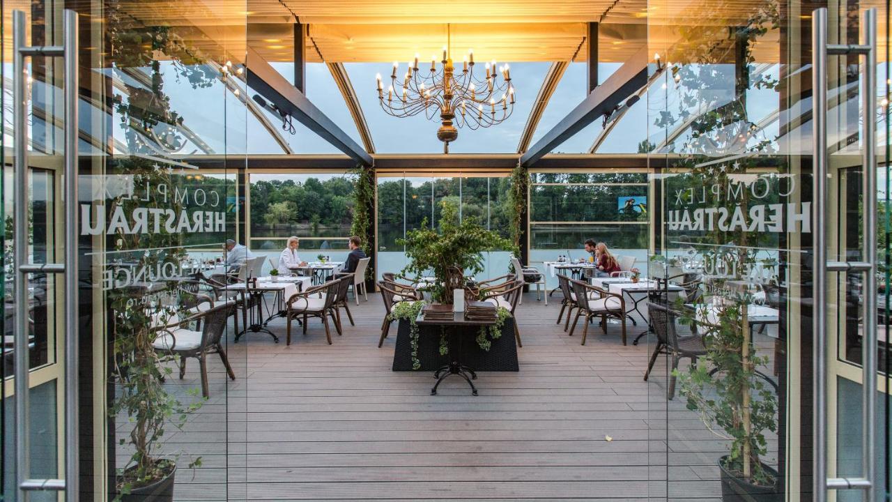 Hotel Herastrau Bükreş Dış mekan fotoğraf